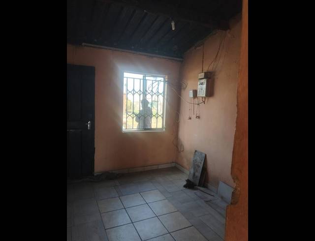 2 BEDROOM HOUSE FOR SALE IN PALM RIDGE